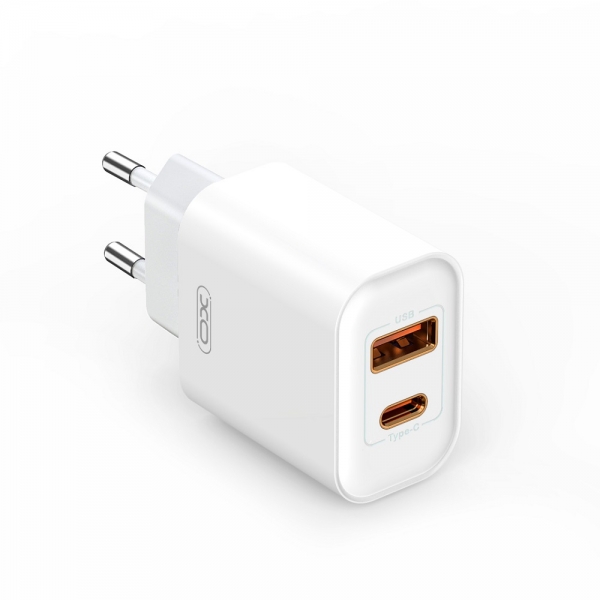 XO TRAVEL CHARGER CE12 2 PORTS USB / TYPE C PD 20W QC3.0 white