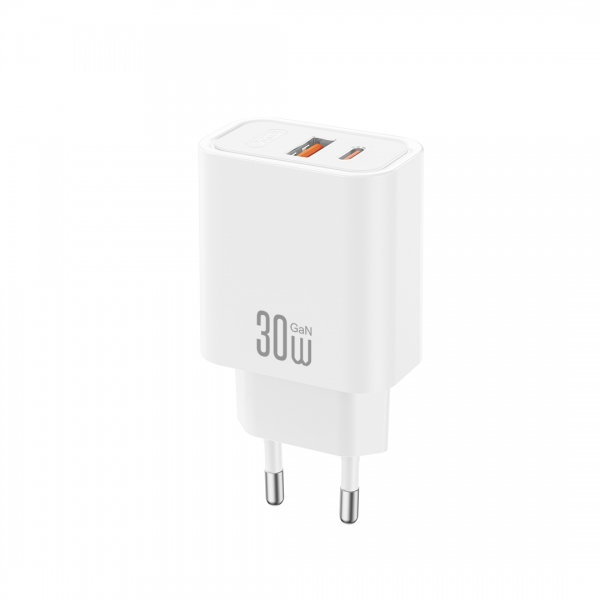 XO TRAVEL CHARGER CE42 USB PORT + TYPE C PORT PD 30W white